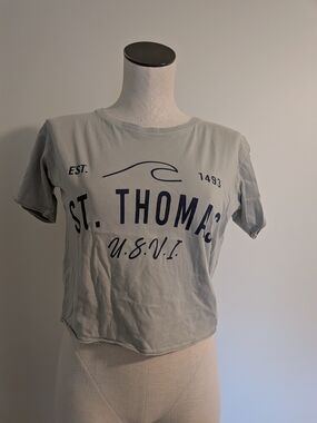 St. Thomas U.S.V.I. Women’s Crop Tee in Light Gray